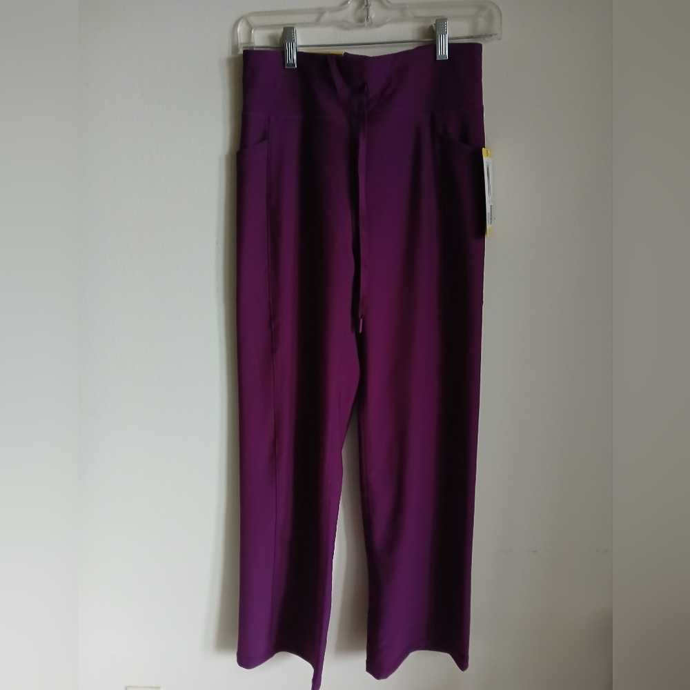 NWT 32 Cool Purple Active Flare Pant Size Small
